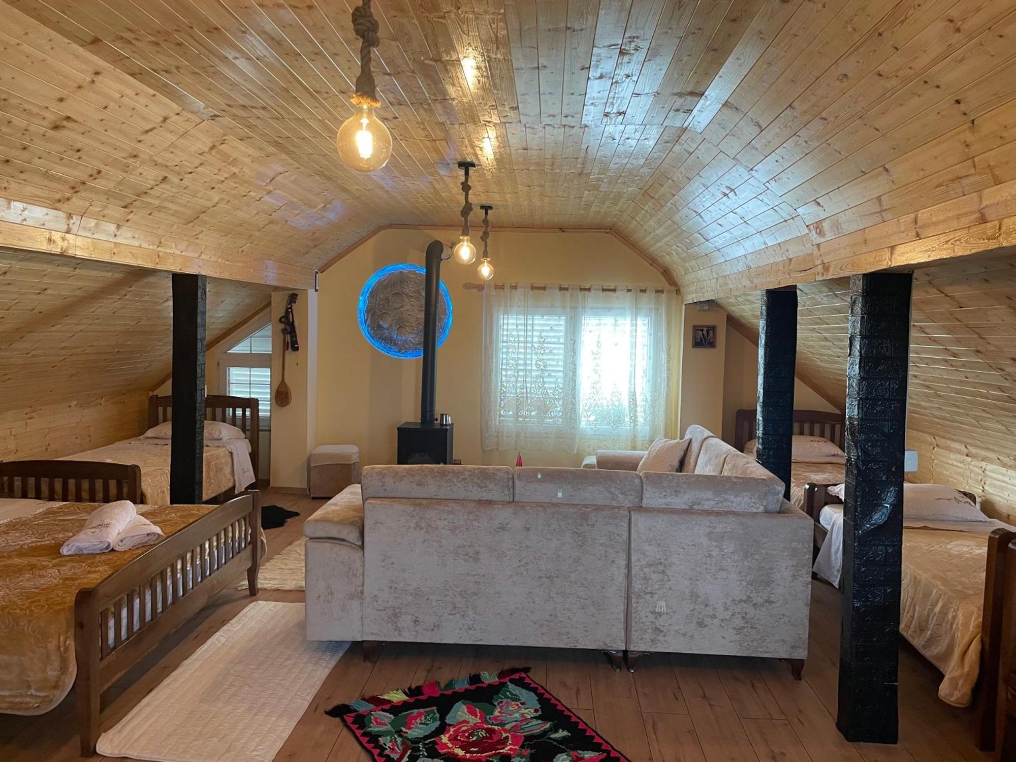 Riza Guest House Puke Exterior foto